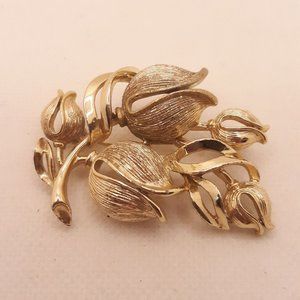 Vintage Lisner Rose Bud Gold Tone Brooch